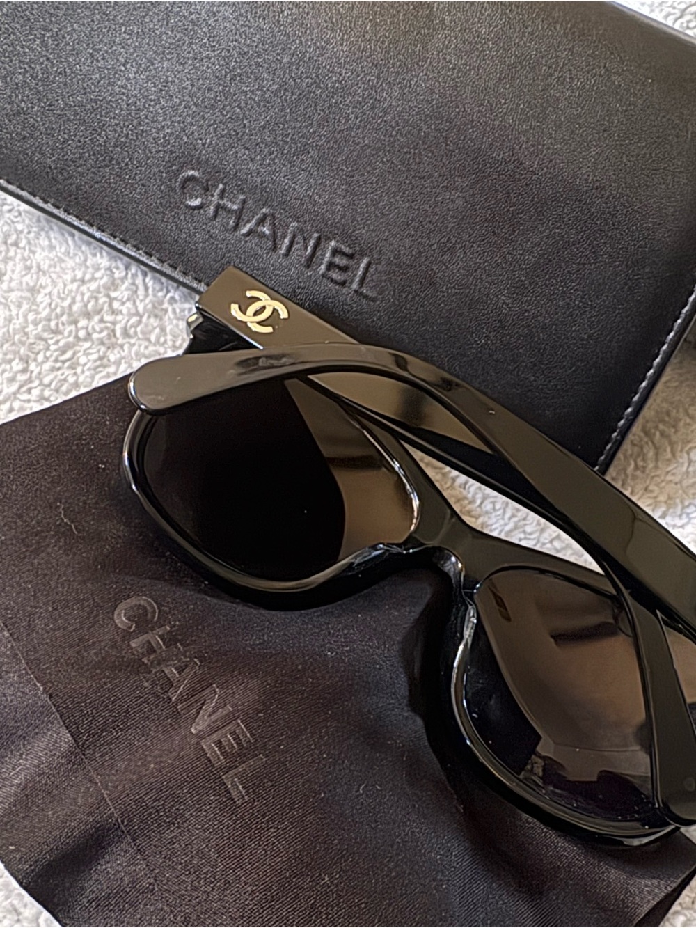 CHANEL Black Sunglasses with silver CC Accent